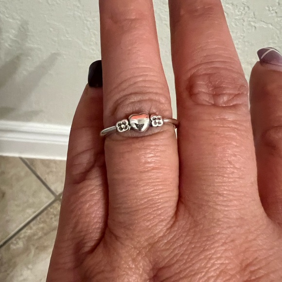 Retired James Avery Ring tiny heart 2 flowers. - Picture 3 of 5